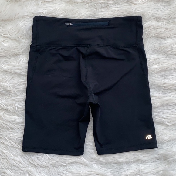 Road Runner | Black Biker Shorts - Picture 6 of 13